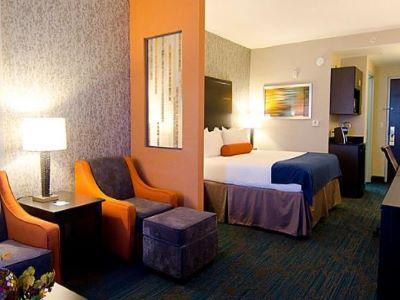 Holiday Inn Express Hotel & Suites Knoxville By Ihg Eksteriør billede