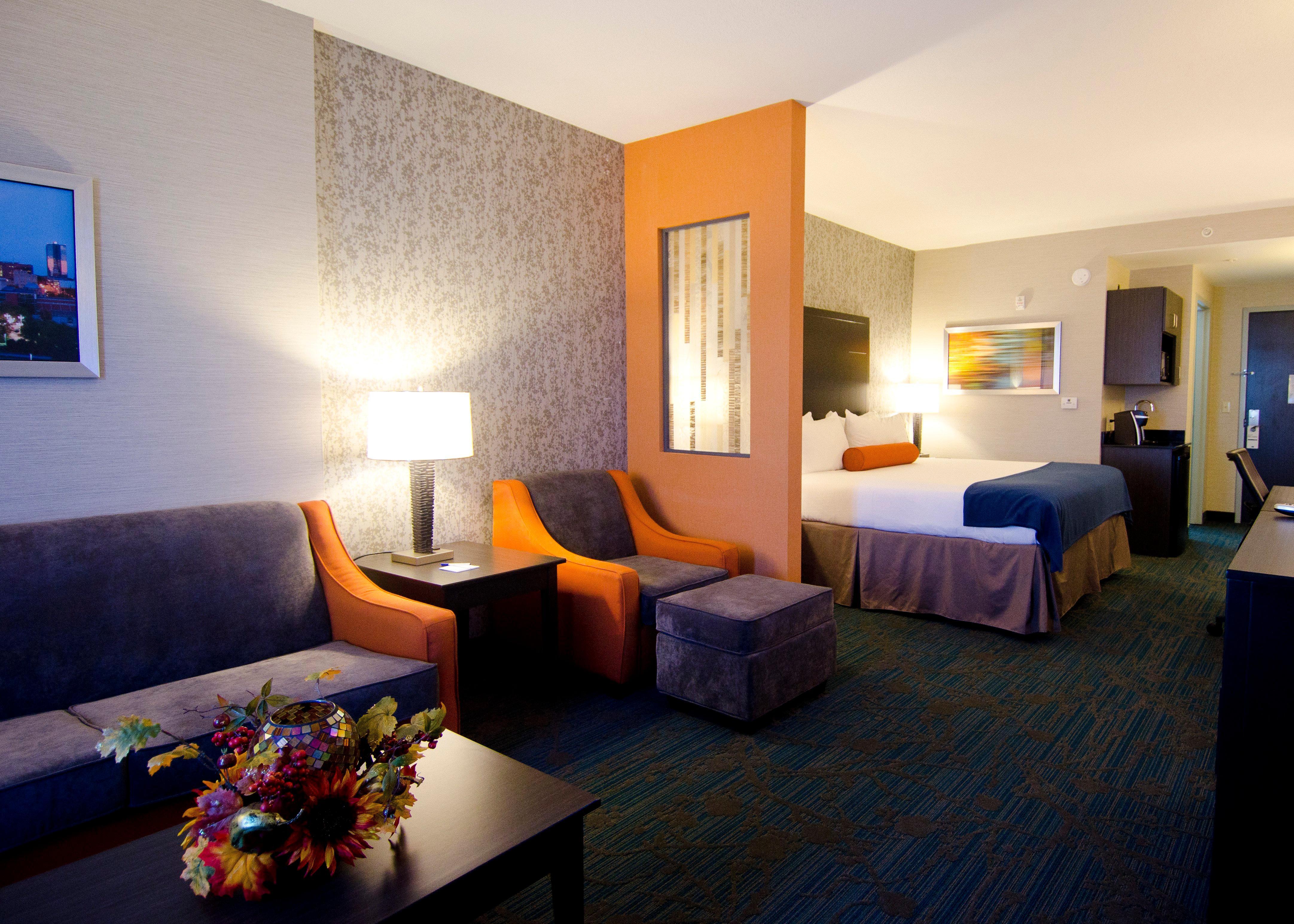 Holiday Inn Express Hotel & Suites Knoxville By Ihg Eksteriør billede