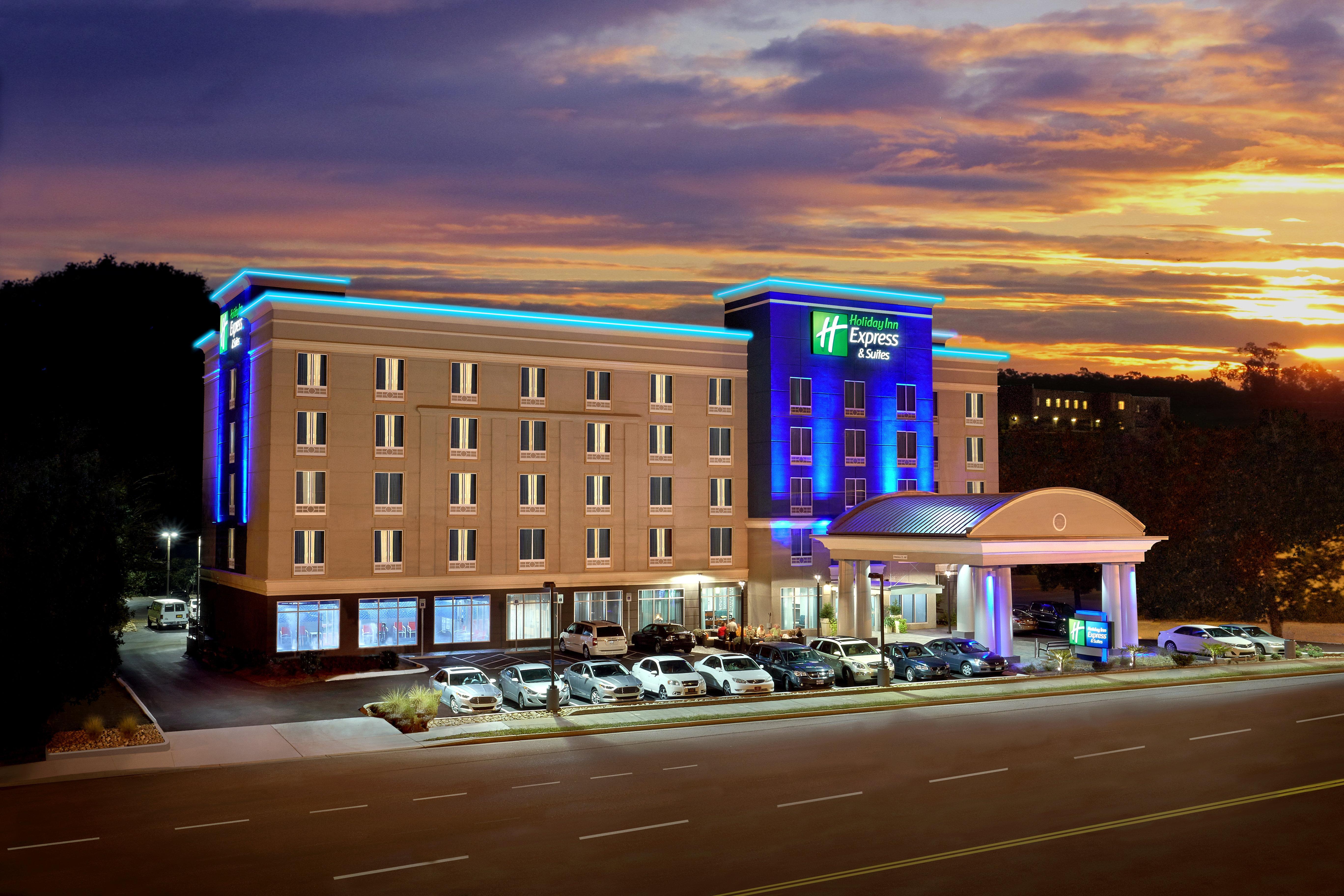 Holiday Inn Express Hotel & Suites Knoxville By Ihg Eksteriør billede